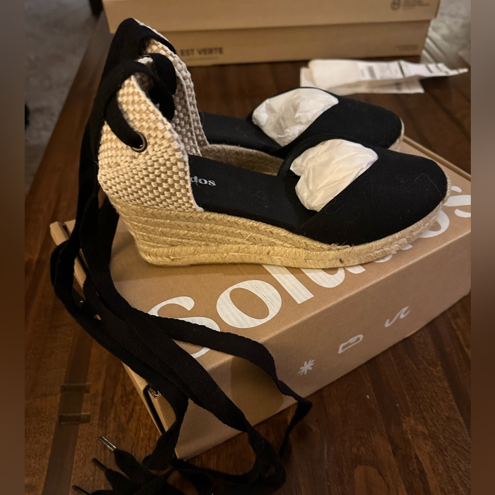 Soludos black wedge